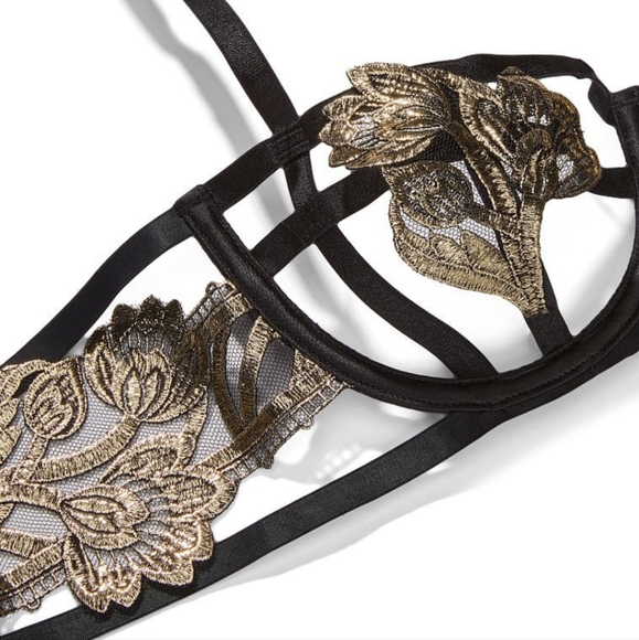 🆕️VS VERY SEXY Strappy Embroidered Open Cup Balconette Bra Size 36B - Picture 8 of 16